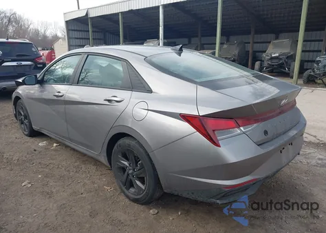 2023 Hyundai Elantra Sel z USA, uszkodzony, nr VIN KMHLM4AG5PU537210